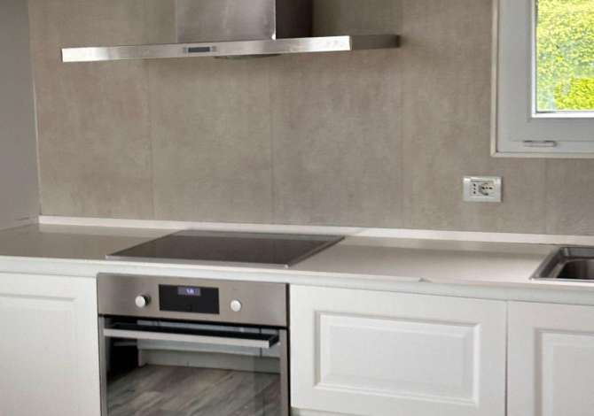 Shtepi me qera 3+1 ne Tirane - 2,700 Euro