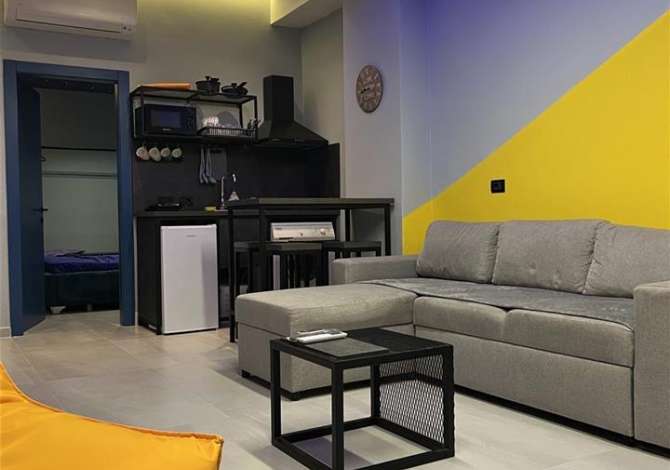 Shtepi ne shitje Apartament ne Tirane, 1+1, Mobilimi E mobiluar, Pagesa 79,000  Euro.