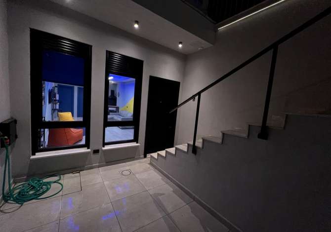 Shtepi ne shitje Apartament ne Tirane, 1+1, Mobilimi E mobiluar, Pagesa 79,000  Euro.