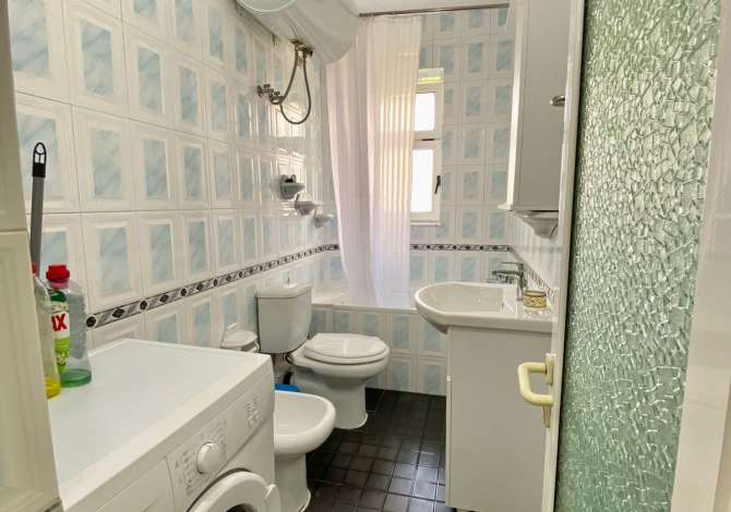 Shtepi me qera Apartament ne Tirane, 2+1, Mobilimi E mobiluar, Pagesa 600  Euro.