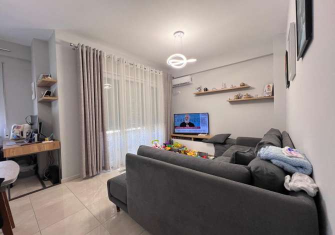 Shtepi ne shitje 1+1 ne Tirane - 140,000 Euro