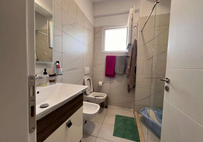 Shtepi ne shitje Apartament ne Tirane, 1+1, Mobilimi E mobiluar, Pagesa 140,000  Euro.