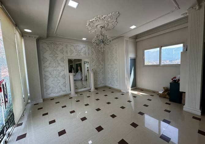 Ambient biznesi me qera 1+1 ne Tirane - 700 Euro