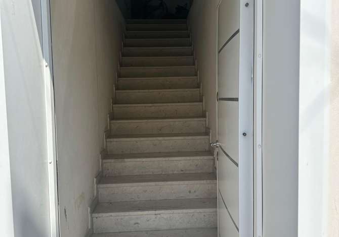 Ambient biznesi me qera 1+1 ne Tirane - 750 Euro