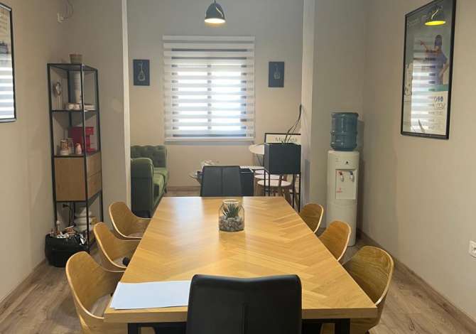Ambient biznesi me qera 1+1 ne Tirane - 800 Euro
