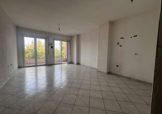 Shtepi me qera 3+1 ne Tirane - 800 Euro