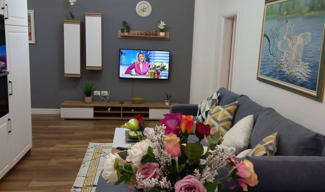 Shtepi me qera Apartament ne Tirane, 1+1, Mobilimi E mobiluar, Pagesa 700  Euro.