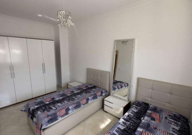 Shtepi me qera Penthose(kati i fundit panoramik) ne Tirane, 3+1, Mobilimi E mobiluar, Pagesa 600  Euro.