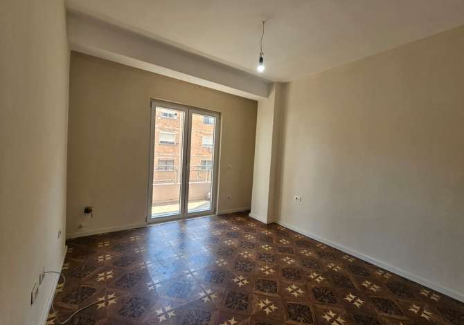 Shtepi me qera 2+1 ne Tirane - 800 Euro