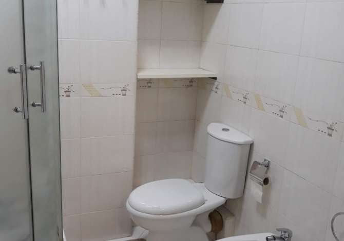 Shtepi me qera Apartament ne Tirane, 1+1, Mobilimi E mobiluar, Pagesa 60,000  Leke.