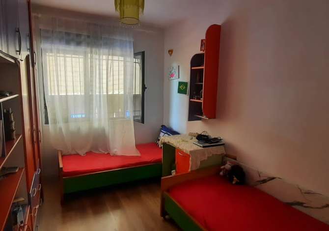 Shtepi me qera 2+1 ne Tirane - 450 Euro