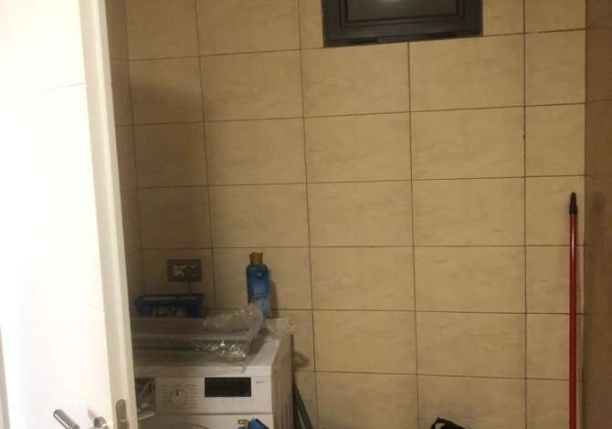 Shtepi ne shitje Apartament ne Tirane, 3+1, Mobilimi E mobiluar, Pagesa 155,005  Euro.