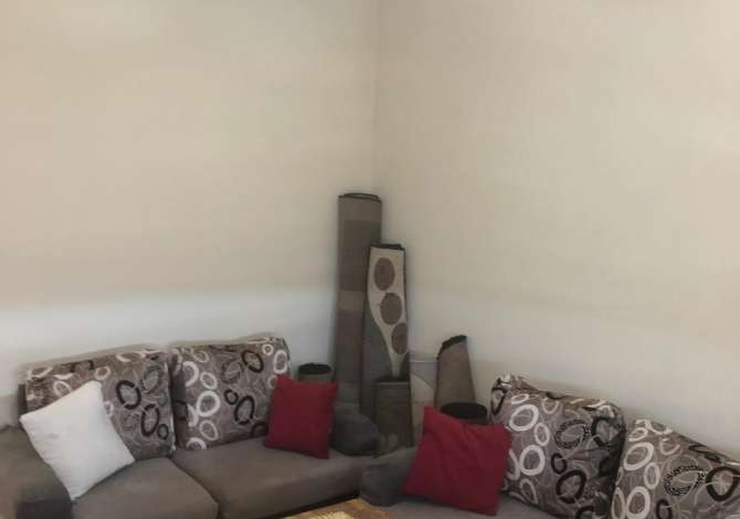 Shtepi ne shitje Apartament ne Tirane, 3+1, Mobilimi E mobiluar, Pagesa 155,005  Euro.