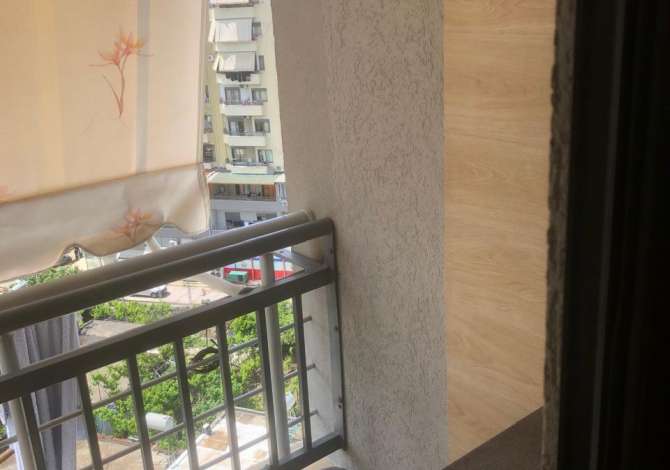 Shtepi ne shitje Apartament ne Tirane, 3+1, Mobilimi E mobiluar, Pagesa 155,005  Euro.