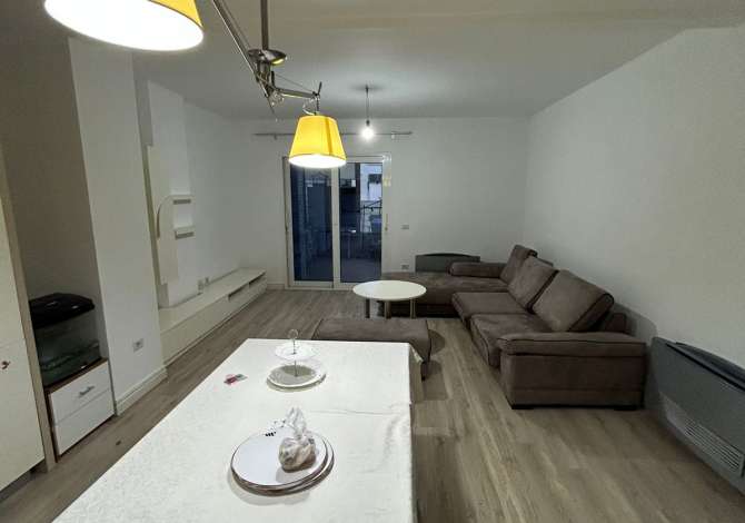 Shtepi me qera Apartament ne Tirane, 2+1, Mobilimi E mobiluar, Pagesa 43,000  Leke.