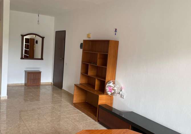 Shtepi me qera 2+1 ne Tirane - 450 Euro