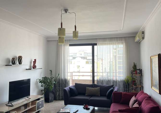 Shtepi me qera 2+1 ne Tirane - 800 Euro