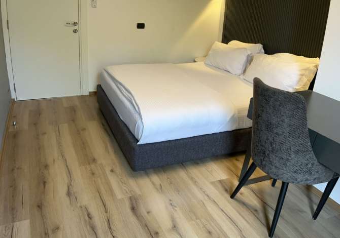 Shtepi me qera Apartament ne Tirane, 2+1, Mobilimi E mobiluar, Pagesa 1,800  Euro.