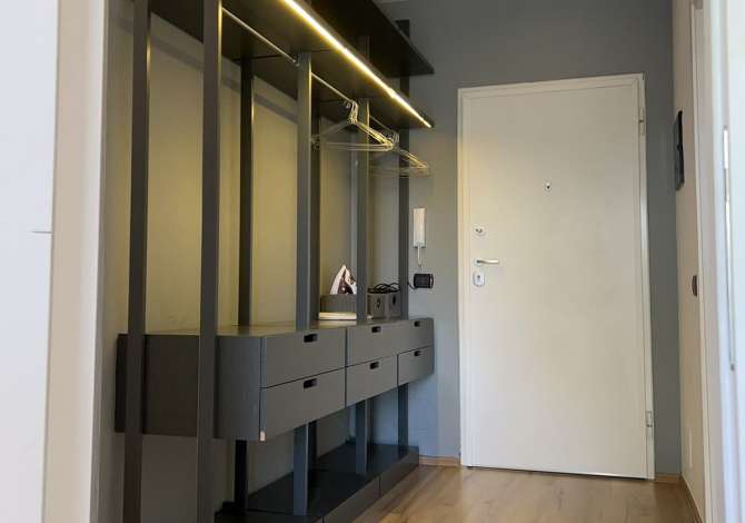 Shtepi me qera Apartament ne Tirane, 2+1, Mobilimi E mobiluar, Pagesa 1,800  Euro.