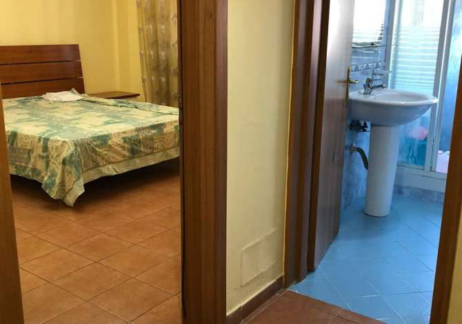 Shtepi me qera Apartament ne Tirane, 1+1, Mobilimi E mobiluar, Pagesa 550  Euro.