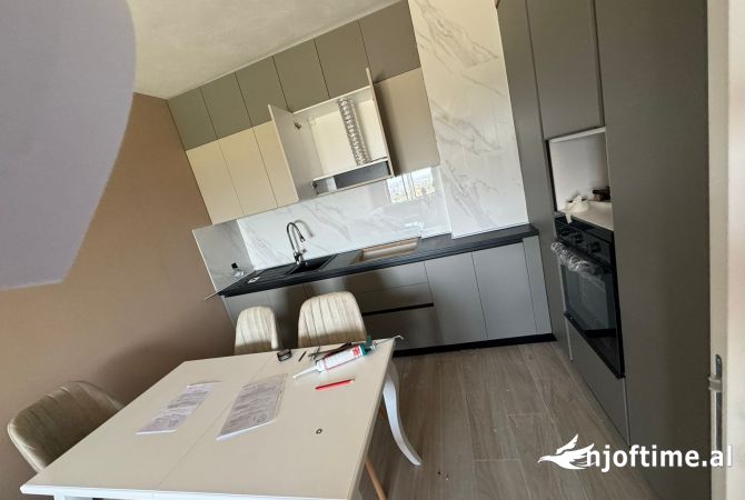 Shtepi me qera 2+1 ne Tirane - 700 Euro