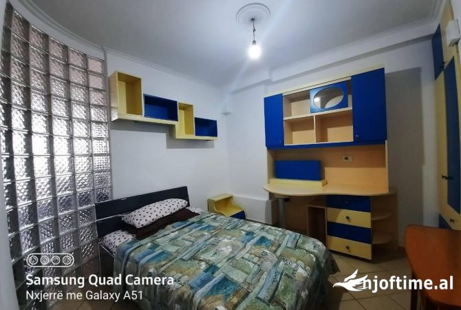 Shtepi me qera 3+1 ne Tirane - 800 Euro