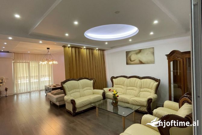 Shtepi me qera 2+1 ne Tirane - 850 Euro