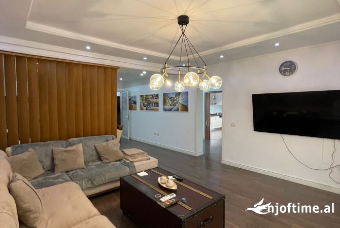 Shtepi me qera 2+1 ne Tirane - 850 Euro