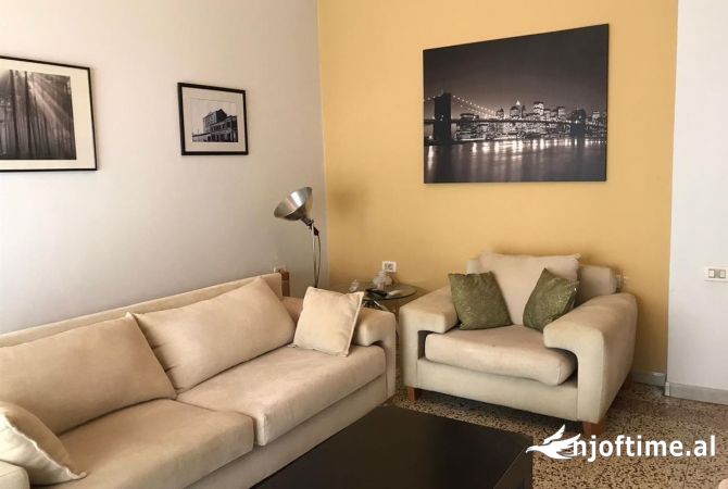 Shtepi me qera 3+1 ne Tirane - 800 Euro