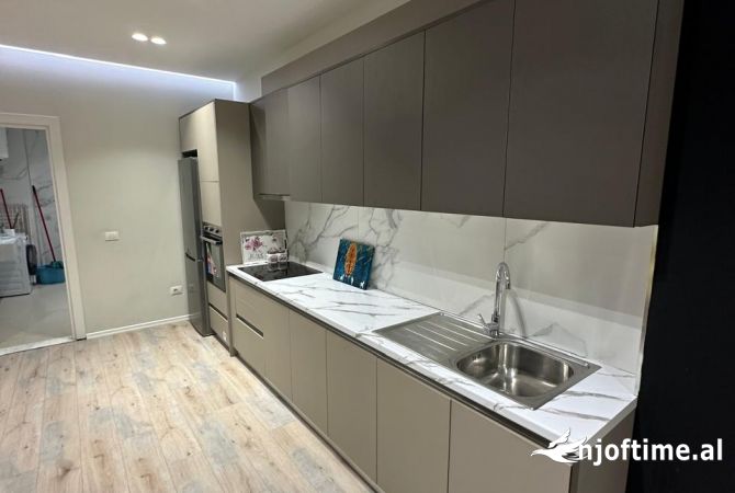 Shtepi me qera 2+1 ne Tirane - 600 Euro
