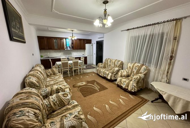Shtepi me qera 2+1 ne Tirane - 500 Euro