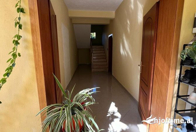 Shtepi me qera 2+1 ne Tirane - 600 Euro