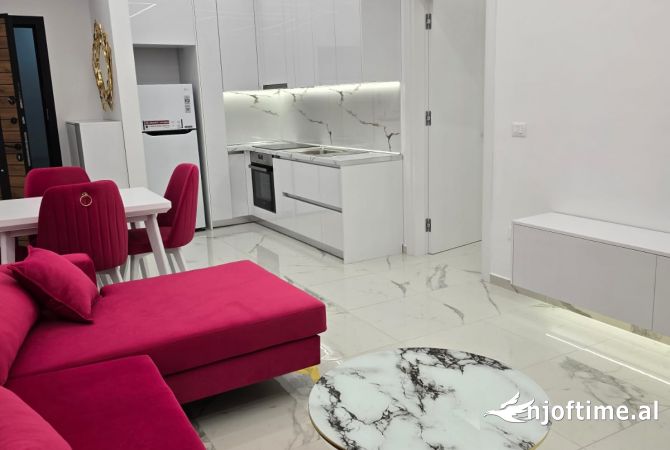 Shtepi me qera 1+1 ne Tirane - 650 Euro