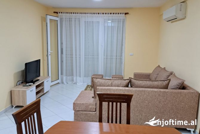 Shtepi me qera 1+1 ne Tirane - 450 Euro