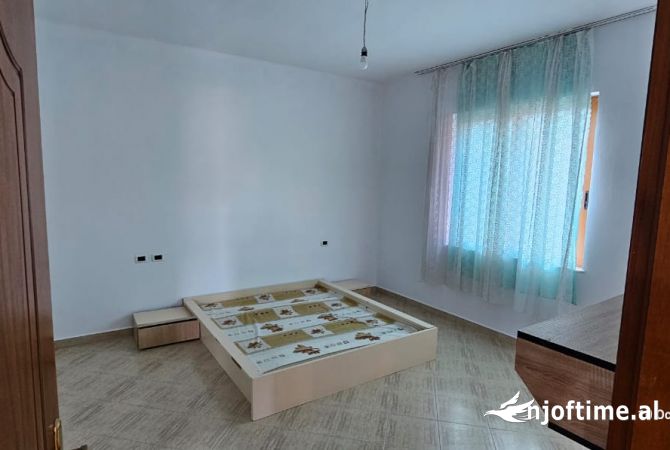 Shtepi me qera Apartament ne Tirane, 2+1, Mobilimi E mobiluar, Pagesa 550  Euro.