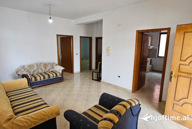 Shtepi me qera Apartament ne Tirane, 2+1, Mobilimi E mobiluar, Pagesa 550  Euro.