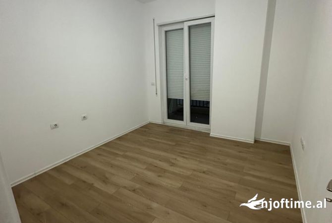 Shtepi me qera 2+1 ne Tirane - 30,000 Leke
