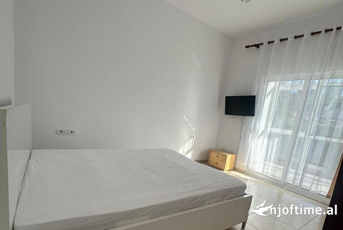 Shtepi me qera 1+1 ne Tirane - 400 Euro