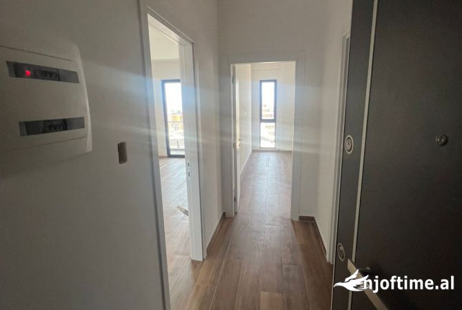 Shtepi me qera Apartament ne Tirane, 2+1, Mobilimi Bosh, pa mobiluar, Pagesa 600  Euro.