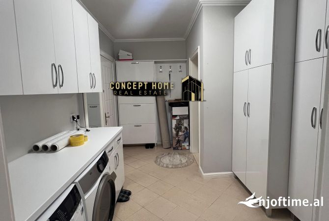 Shtepi ne shitje Apartament ne Tirane, 2+1, Mobilimi E mobiluar, Pagesa 295,001  Euro.