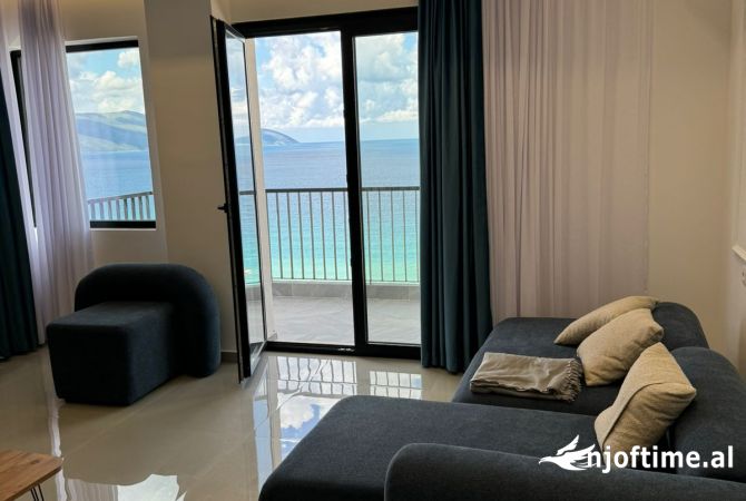 Shtepi ne shitje Apartament ne Vlore, 2+1, Mobilimi E mobiluar, Pagesa 210,000  Euro.