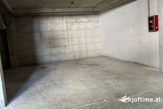 Shtepi ne shitje Apartament ne Vlore, 2+1, Mobilimi E mobiluar, Pagesa 210,000  Euro.