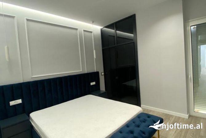 Shtepi ne shitje Apartament ne Vlore, 2+1, Mobilimi E mobiluar, Pagesa 230,000  Euro.