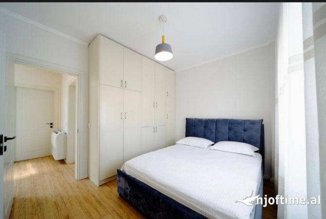 Shtepi me qera 2+1 ne Tirane - 900 Euro