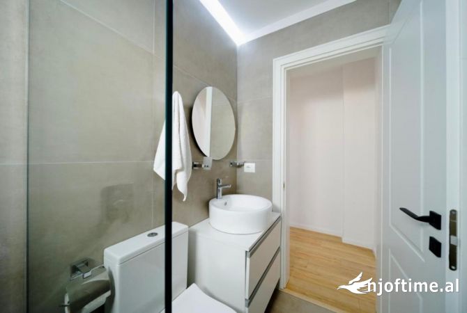 Shtepi me qera 2+1 ne Tirane - 900 Euro