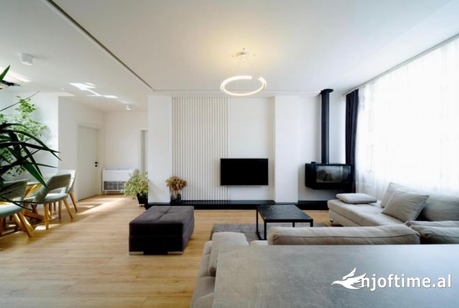 Casa in affitto 2+1 a Tirana - 900 Euro