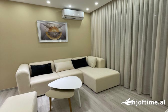Shtepi me qera 2+1 ne Tirane - 650 Euro
