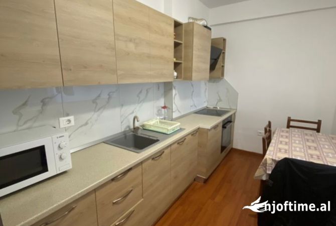 Shtepi me qera 1+1 ne Tirane - 500 Euro