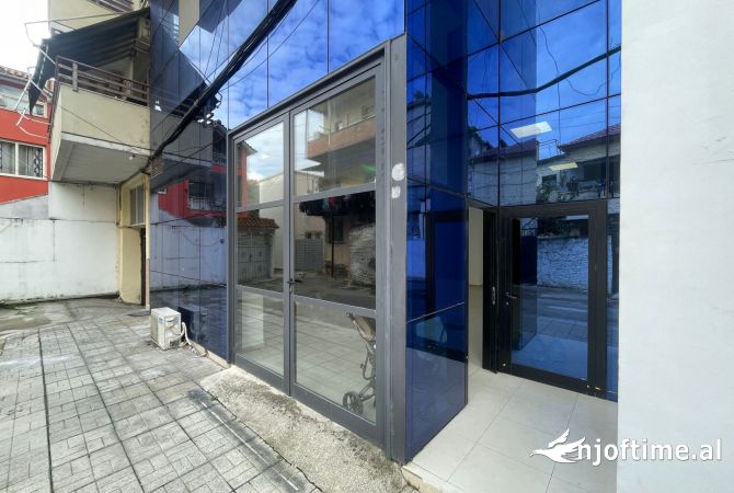 Ambient biznesi me qera 1+1 ne Tirane - 850 Euro