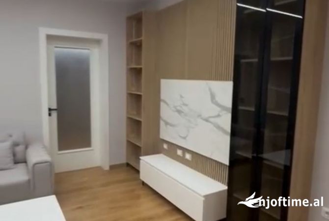 Shtepi ne shitje 2+1 ne Tirane - 180,000 Euro